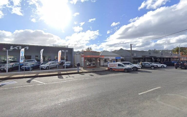 Bourke Street Laundry - laundromat in Tamworth
