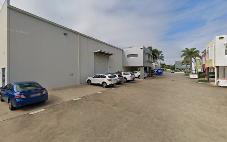 Commercial Drycleaning Solutions Pty Ltd - laundromat in Mansfield