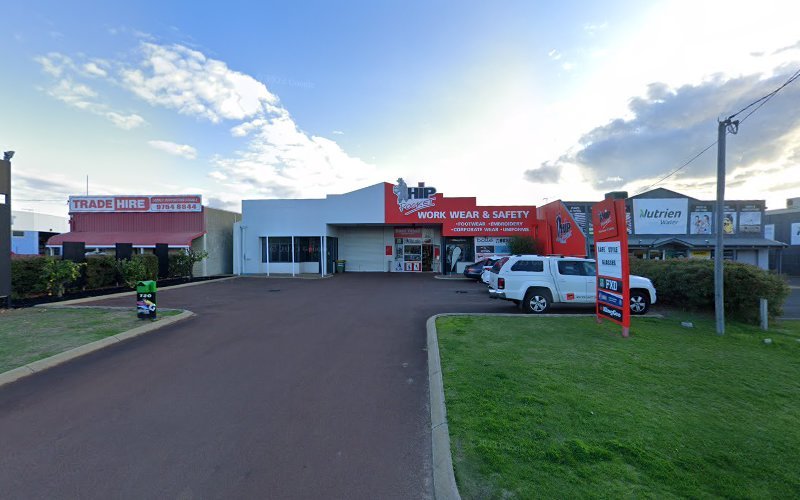 Dry cleaner in Busselton