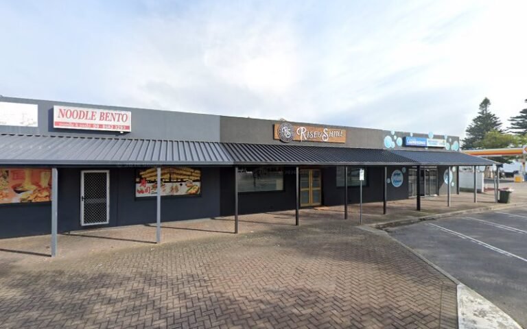 Boston Dry Cleaners - laundromat in Port Lincoln