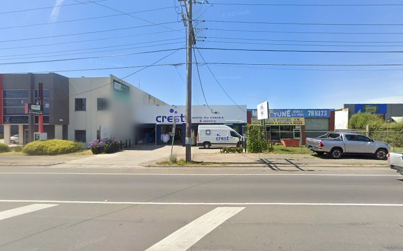 Dry cleaner in North Geelong