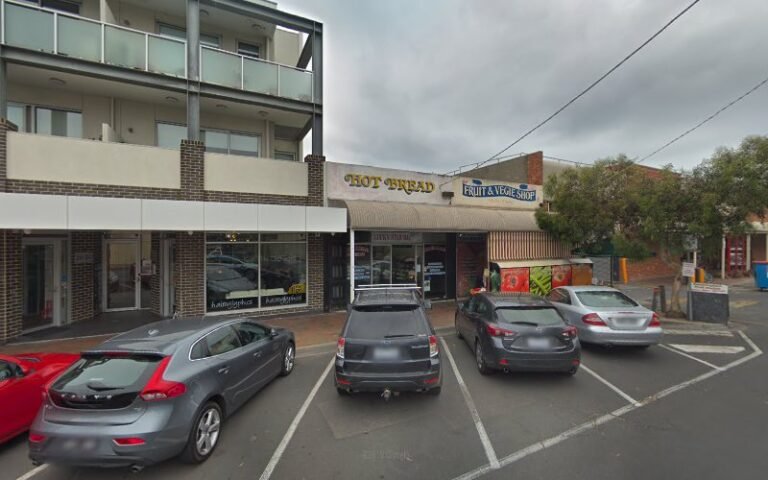 Dry Cleaning On The Run - laundromat in Sandringham