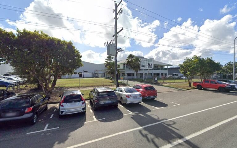 Prestige Dry Cleaners - laundromat in Bungalow