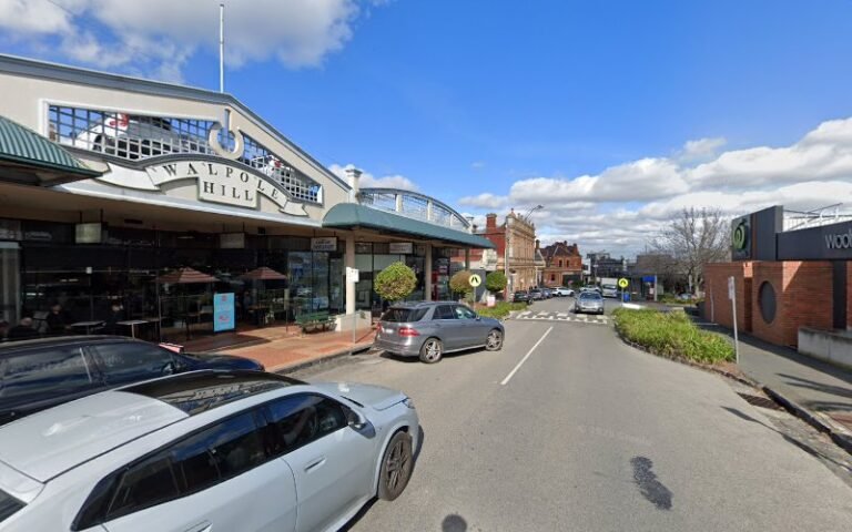 Top Choice Dry Cleaning - laundromat in Kew