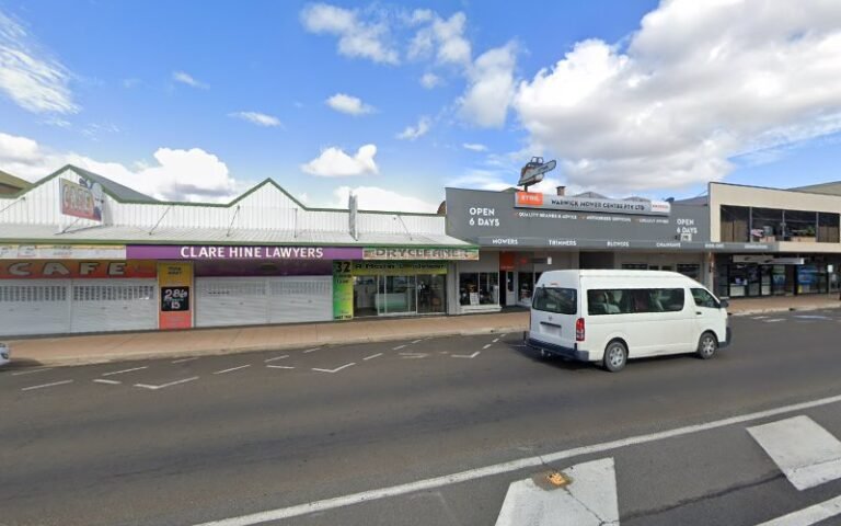 Ross Hine Drycleaners - laundromat in Warwick