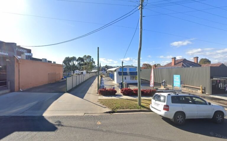 Tumut Car Wash and Laundromat - laundromat in Tumut