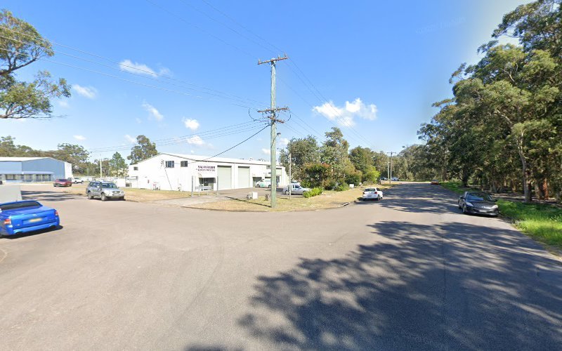 Dry cleaner in Taylors Beach