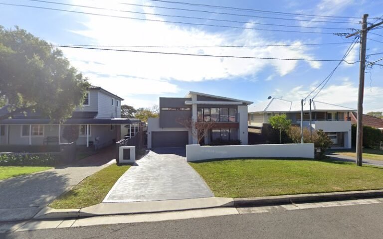 Robins Ironing Service - laundromat in Gymea