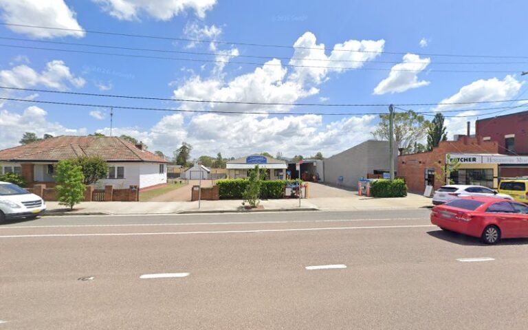 Hunter Laundry & Dry Cleaning - laundromat in Branxton