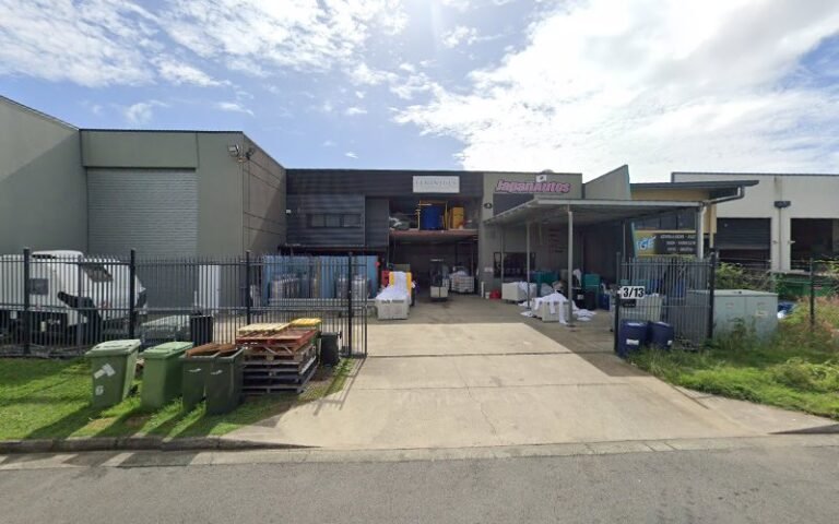 PENINSULA LAUNDRIES - laundromat in Clontarf