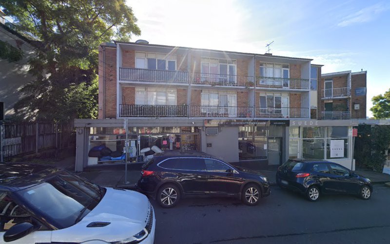 Dry cleaner in Balmain