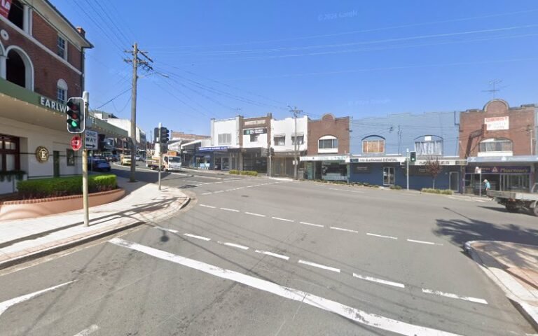 Earlwood Dry Cleaners || Commercial Laundry || Clothing Alteration - laundromat in Earlwood