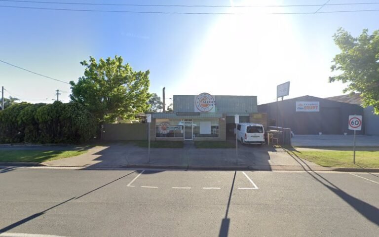 Albury 60 Minute DRY Cleaners - laundromat in Lavington