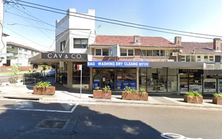 Lavare Laundrette & Dry Cleaning - laundromat in Gladesville